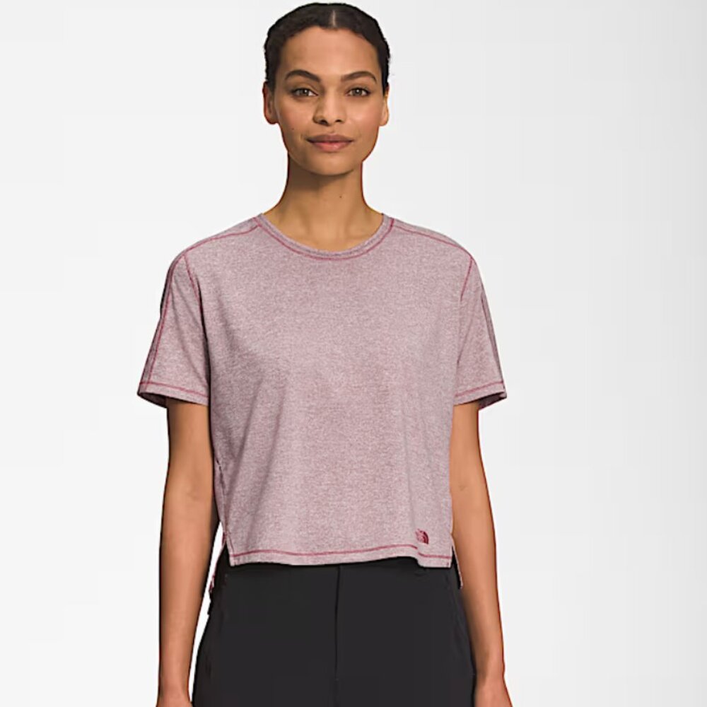 The North Face Women’s Women’s EA Dawndream Relaxed Short-Sleeve Tee, Size XL